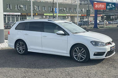 Универсал Volkswagen Golf 2016 в Днепре