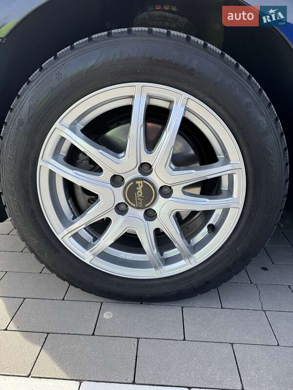 Хетчбек Volkswagen Golf 2012 в Вінниці