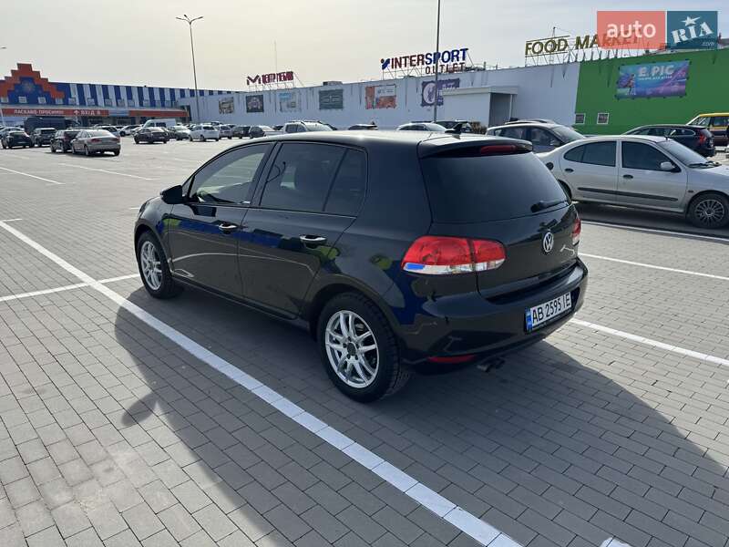 Хетчбек Volkswagen Golf 2012 в Вінниці