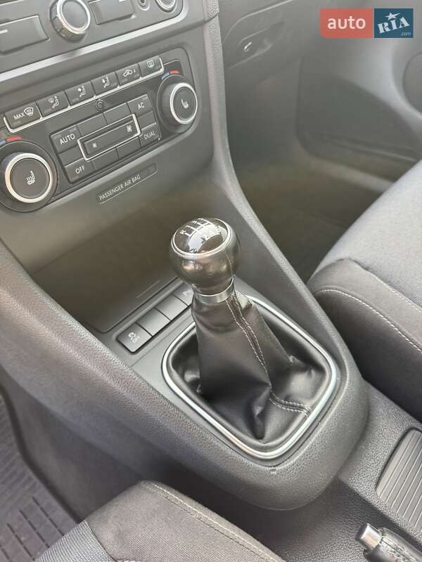 Хетчбек Volkswagen Golf 2012 в Вінниці