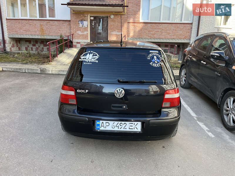 Хэтчбек Volkswagen Golf 2003 в Тернополе