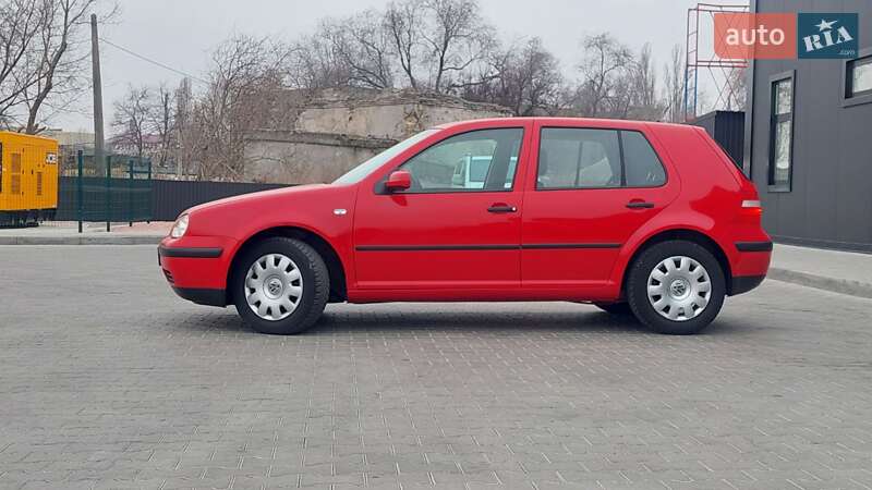 Хетчбек Volkswagen Golf 2003 в Одесі