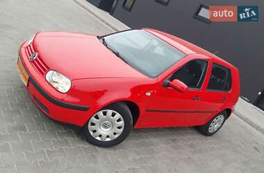 Хетчбек Volkswagen Golf 2003 в Одесі