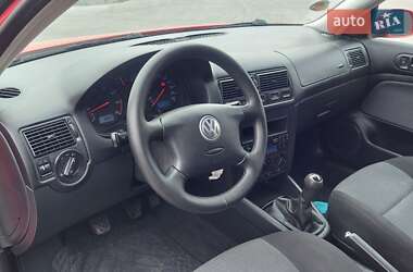 Хетчбек Volkswagen Golf 2003 в Одесі