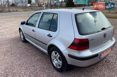 Хетчбек Volkswagen Golf 2002 в Самборі