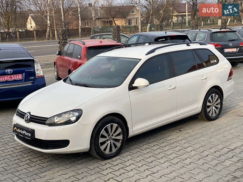 Универсал Volkswagen Golf 2011 в Луцке