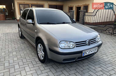 Хэтчбек Volkswagen Golf 2002 в Дрогобыче