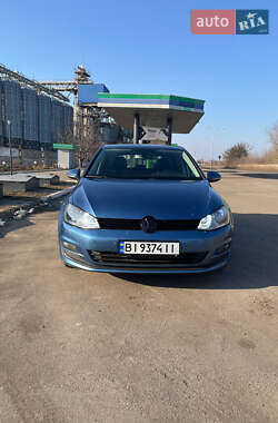 Хэтчбек Volkswagen Golf 2013 в Чутове