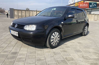 Хетчбек Volkswagen Golf 2001 в Черкасах