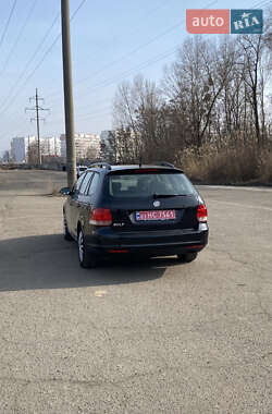 Универсал Volkswagen Golf 2009 в 