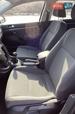 Универсал Volkswagen Golf 2009 в 