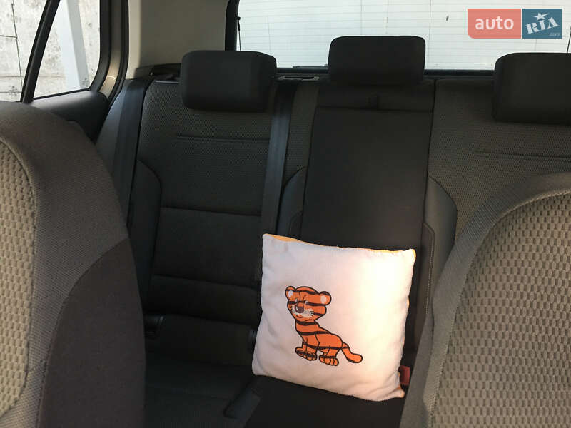 Хетчбек Volkswagen Golf 2014 в Запоріжжі фото 7 Хетчбек Volkswagen Golf 2014 в Запоріжжі