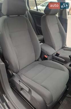 Хэтчбек Volkswagen Golf 2004 в Славуте