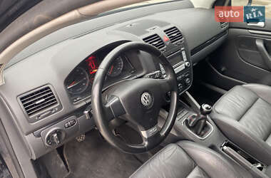 Хетчбек Volkswagen Golf 2008 в Івано-Франківську