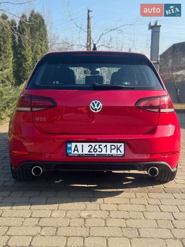 Хетчбек Volkswagen Golf 2019 в Києві
