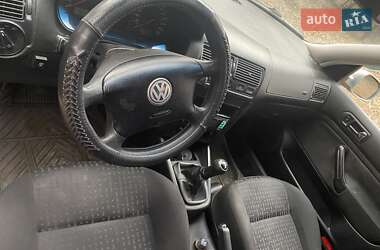 Універсал Volkswagen Golf 2005 в Охтирці