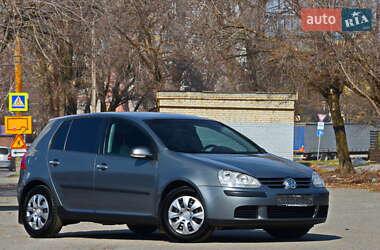 Хэтчбек Volkswagen Golf 2006 в Днепре