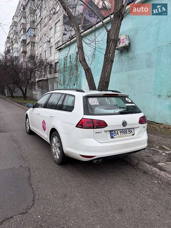 Универсал Volkswagen Golf 2015 в Кропивницком