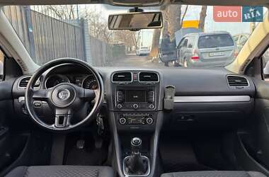 Универсал Volkswagen Golf 2013 в 
