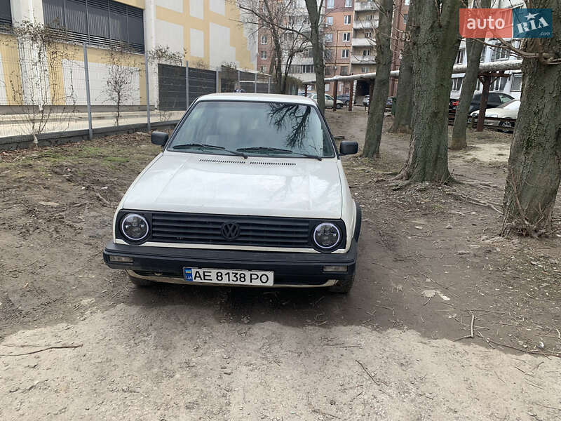 Хетчбек Volkswagen Golf 1988 в Дніпрі