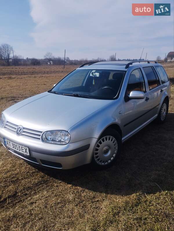 Універсал Volkswagen Golf 2001 в Івано-Франківську