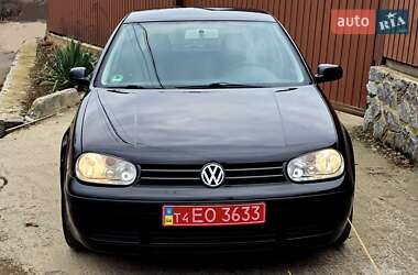 Хетчбек Volkswagen Golf 2002 в Полтаві