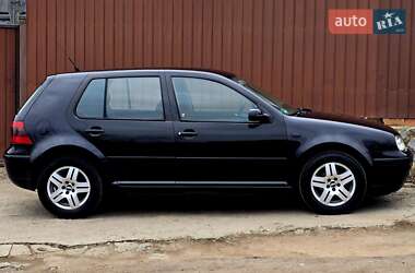 Хетчбек Volkswagen Golf 2002 в Полтаві