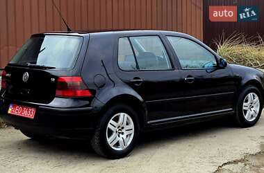 Хетчбек Volkswagen Golf 2002 в Полтаві