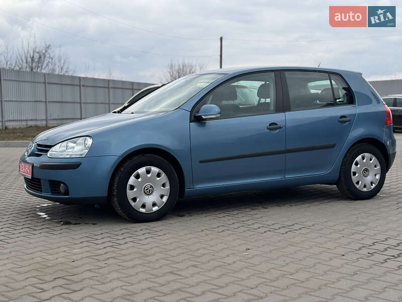Хэтчбек Volkswagen Golf 2006 в Лубнах