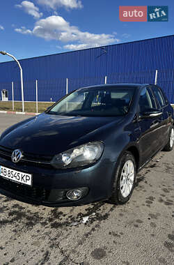 Хетчбек Volkswagen Golf 2012 в Гайсину