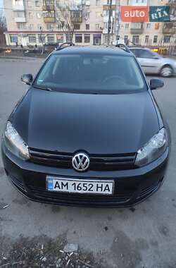 Универсал Volkswagen Golf 2011 в Житомире