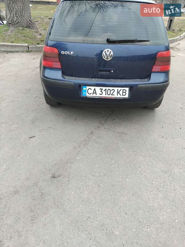 Хэтчбек Volkswagen Golf 2000 в Новомосковске