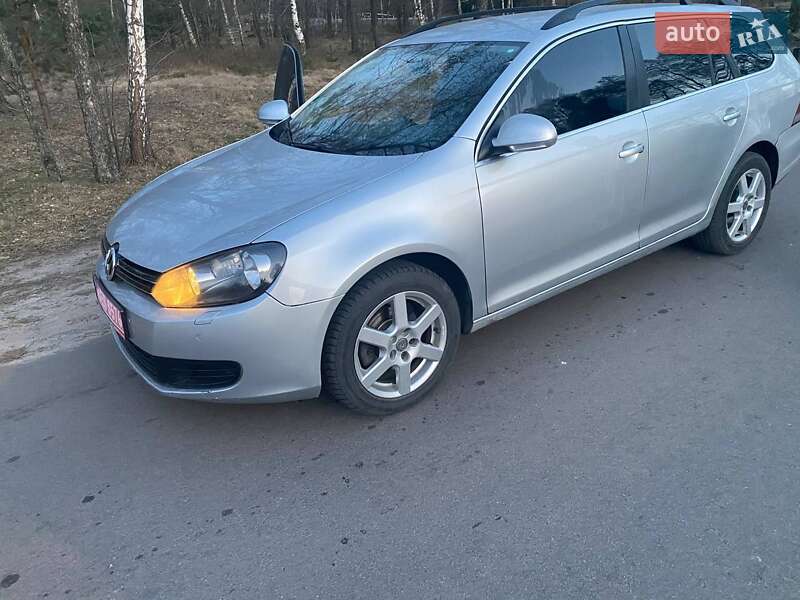 Универсал Volkswagen Golf 2011 в Камне-Каширском