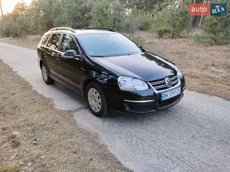Універсал Volkswagen Golf 2007 в Вараші