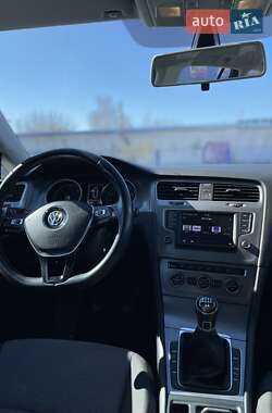 Універсал Volkswagen Golf 2016 в 