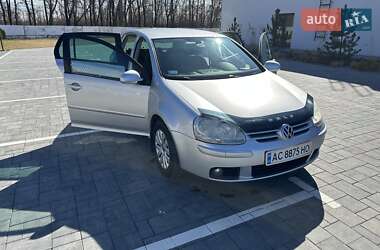 Хэтчбек Volkswagen Golf 2008 в 