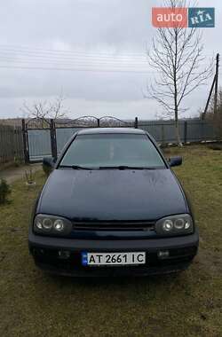 Хэтчбек Volkswagen Golf 1993 в Тлумаче