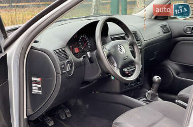 Універсал Volkswagen Golf 2001 в Стрию