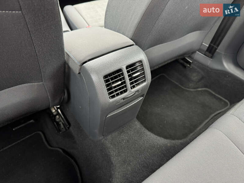 Хетчбек Volkswagen Golf 2007 в Сваляві