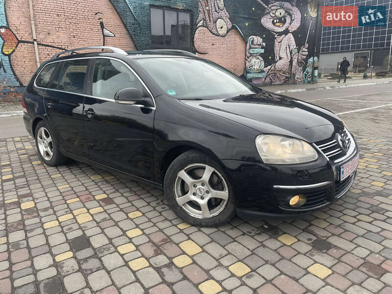 Універсал Volkswagen Golf 2009 в Луцьку