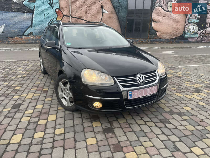 Універсал Volkswagen Golf 2009 в Луцьку