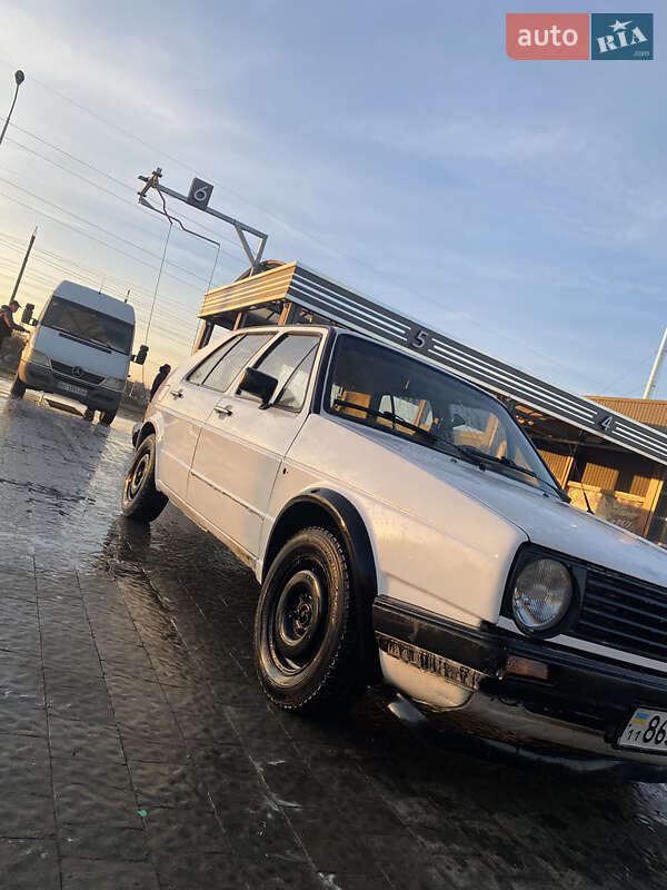 Хэтчбек Volkswagen Golf 1986 в 