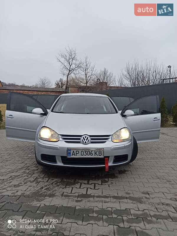 Хэтчбек Volkswagen Golf 2005 в Черновцах фото 2 Хэтчбек Volkswagen Golf 2005 в Черновцах