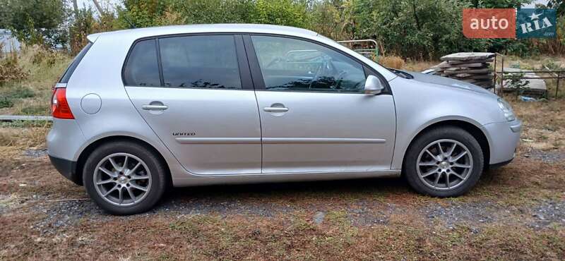 Хэтчбек Volkswagen Golf 2008 в Шишаки фото 2 Хэтчбек Volkswagen Golf 2008 в Шишаки