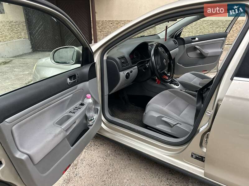 Универсал Volkswagen Golf 2008 в Калуше