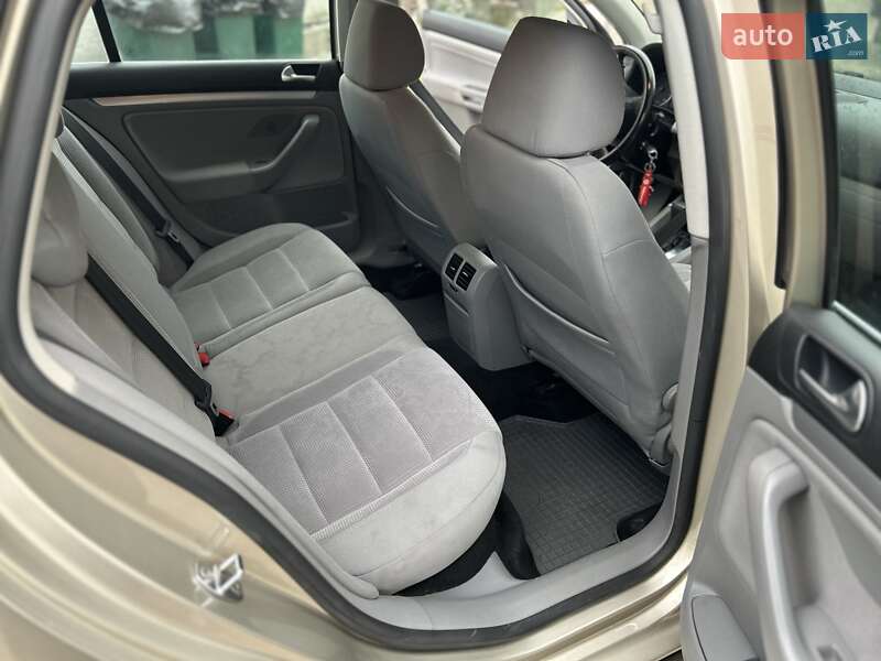 Универсал Volkswagen Golf 2008 в Калуше