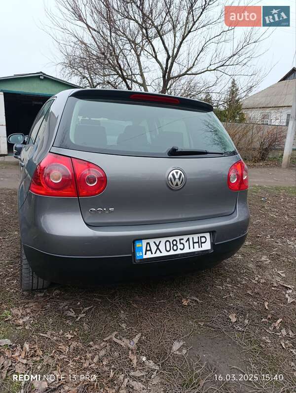 Хетчбек Volkswagen Golf 2005 в Харкові