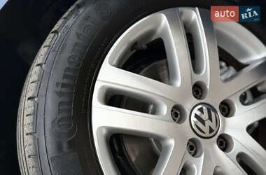 Хетчбек Volkswagen Golf 2010 в Львові