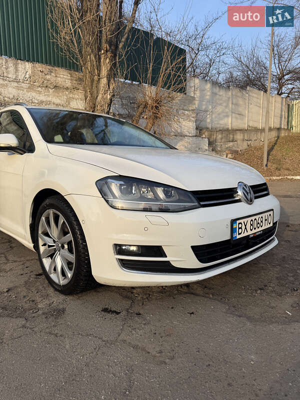 Универсал Volkswagen Golf 2014 в 