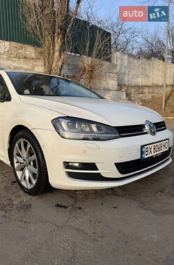Универсал Volkswagen Golf 2014 в 